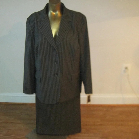 NWT JOHN MEYER Brown Stripe Jacket Skirt Suit 22W - Picture 1 of 8
